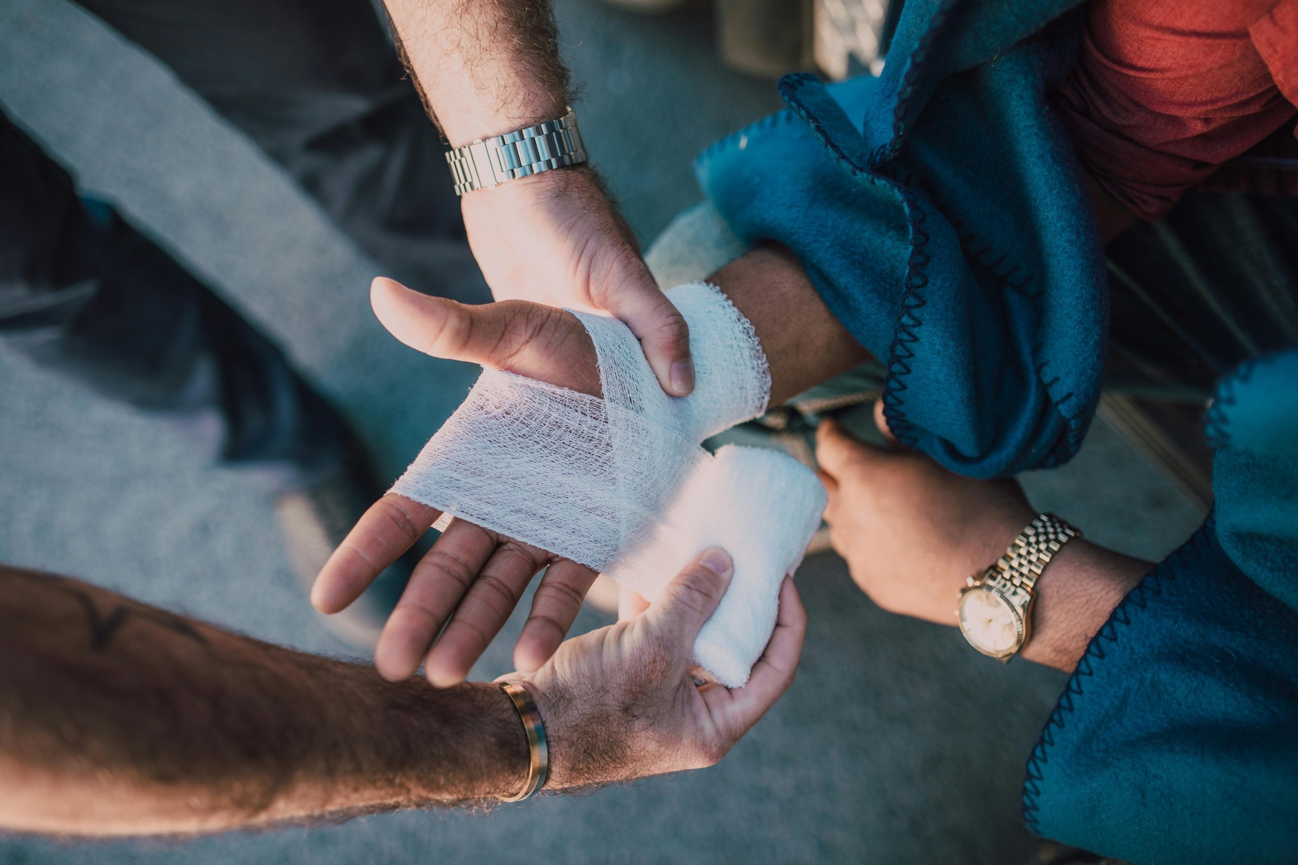 Workplace First Aid: Choosing the Right Course & Knowing Your Legal Requirements
